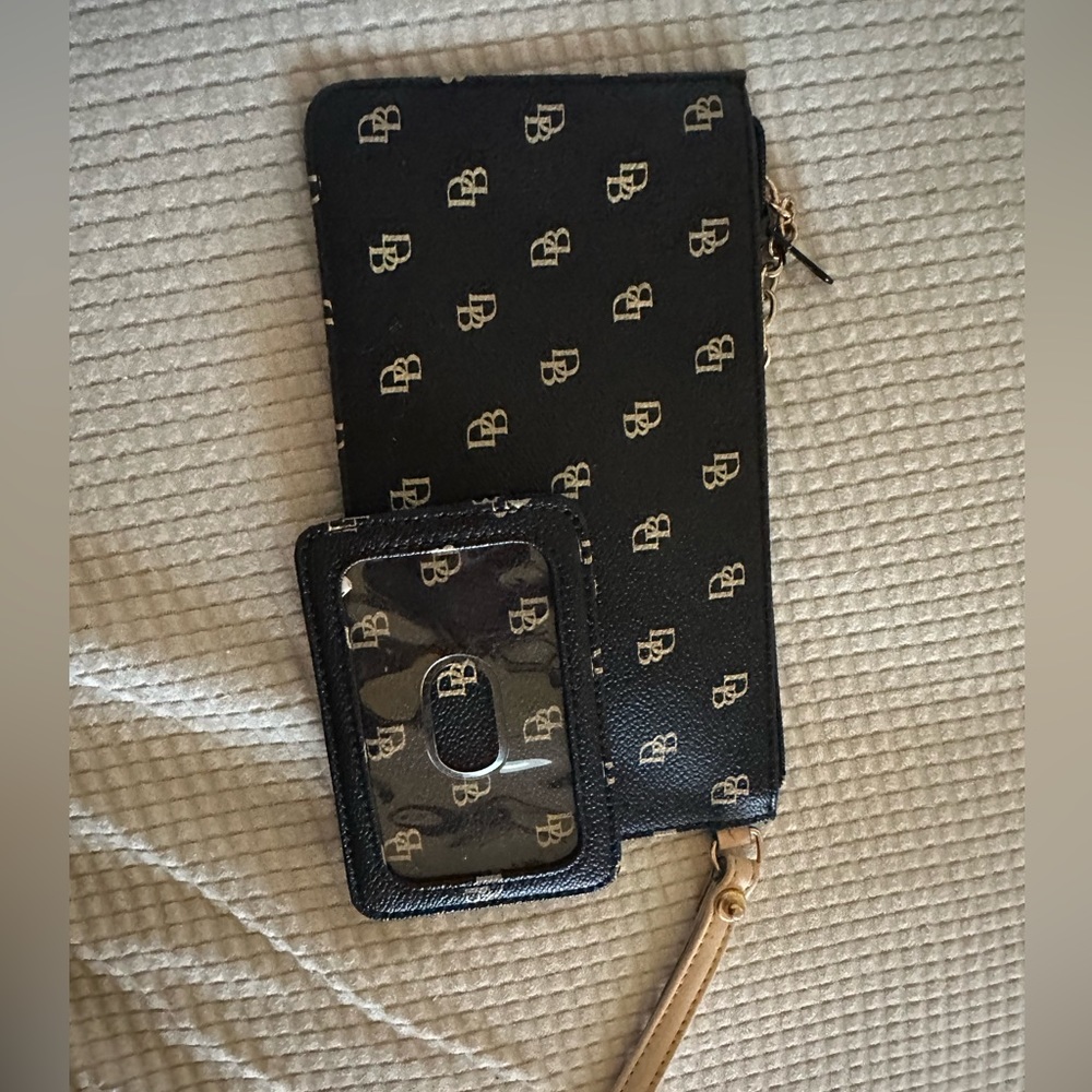 Dooney and Bourke wristlet and card holder